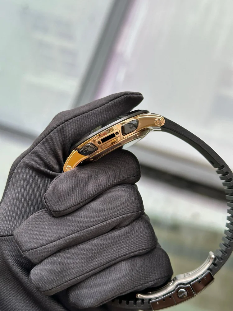 Ulysse Nardin Executive Dual Time box and papers